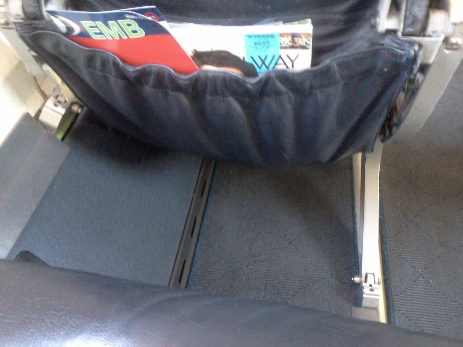Carry On Items Such As BookBags, Purses, Computer Bags Must Be Able to Fit Underneath The Seat In Front of You Carry On Items Such As BookBags, Purses, Computer Bags Must Be Able to Fit Underneath The Seat In Front of You