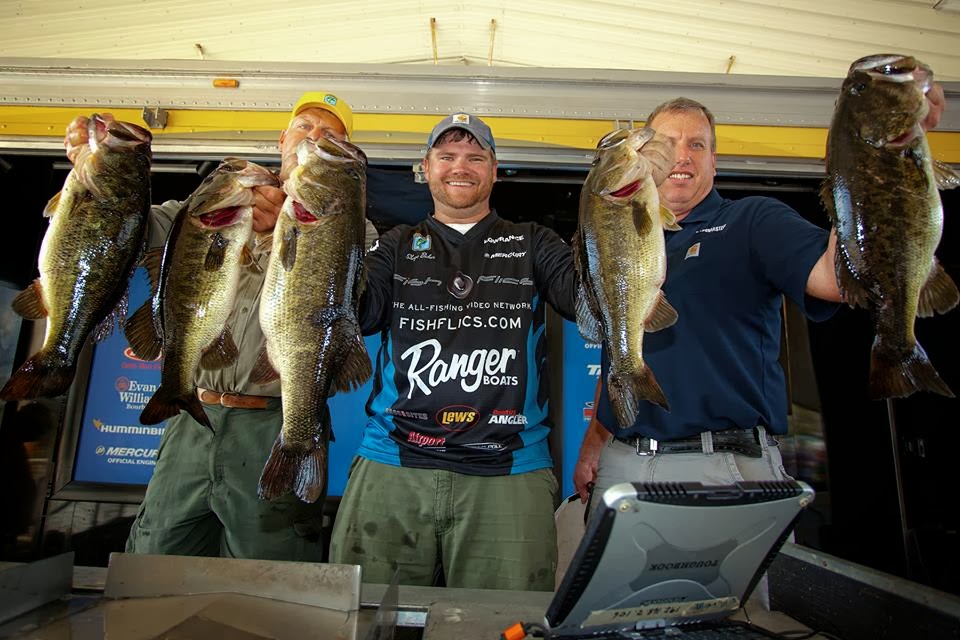 IBASSIN 2013 BASS Wild Card Lake Okeechobee Day 1 Shaye Baker Smashed