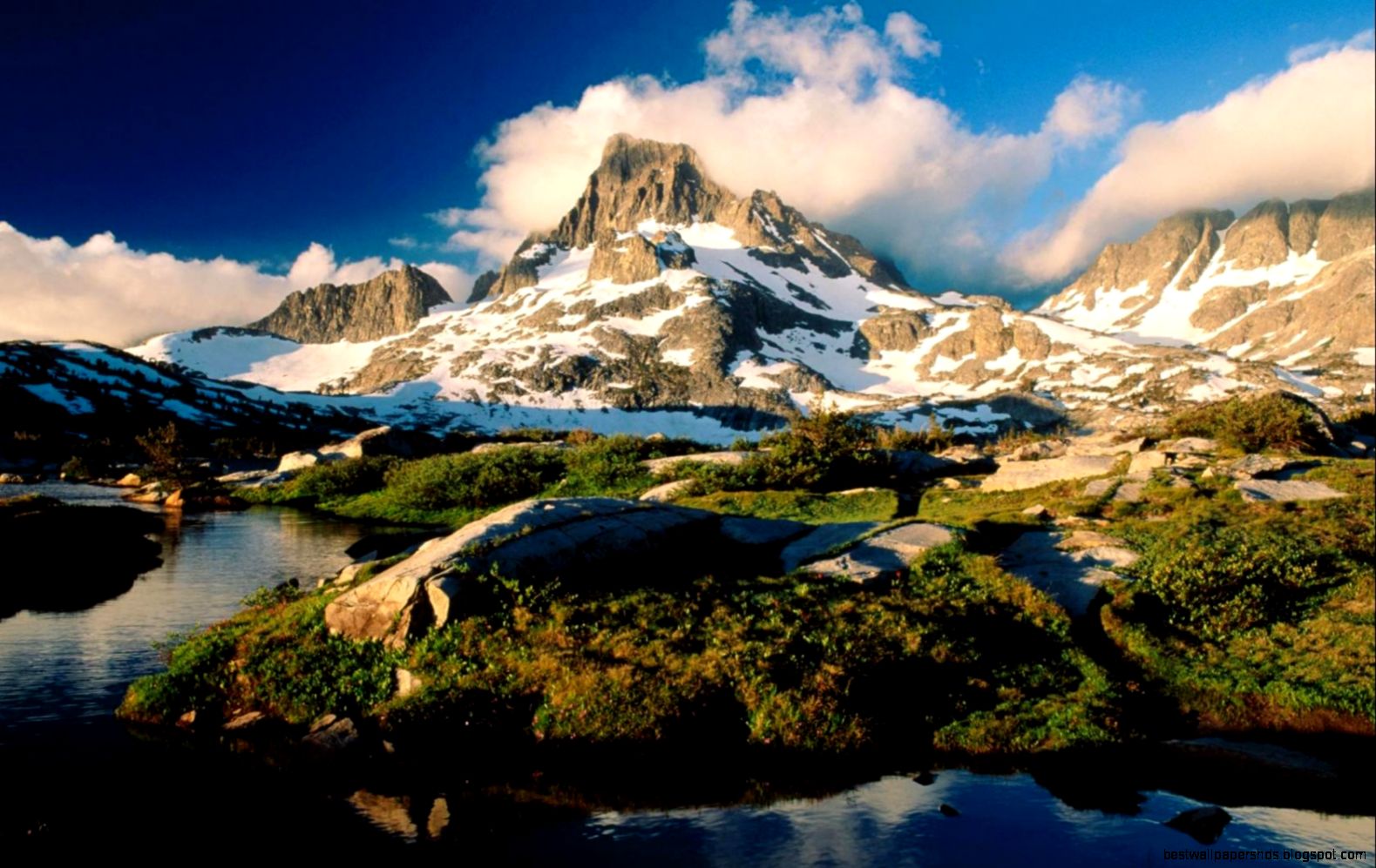 Beautiful mountain landscape wallpaper 91034 Beautiful mountain landscape wallpaper 91034