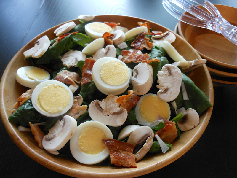 spinach salad with warm bacon dressing pioneer woman