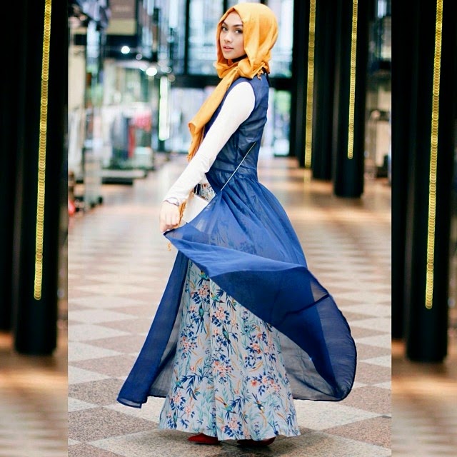 Foto Indah Nada Puspita, Hijaber Fashionable Ala Luar Negeri 2014 Foto Indah Nada Puspita, Hijaber Fashionable Ala Luar Negeri 2014