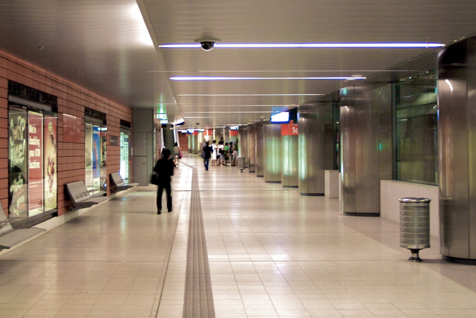 Nic Martoo DAB810 King Square Bus Station Analysis