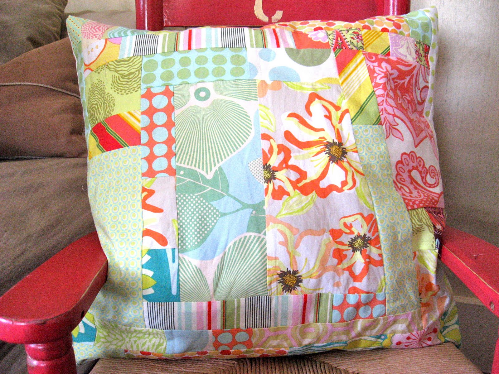 Bumblebee & Sophie Scrap Pillow Cover