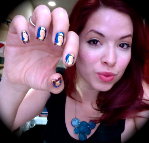 I found the best handmade invention EVER- Frida Kahlo nail decals!