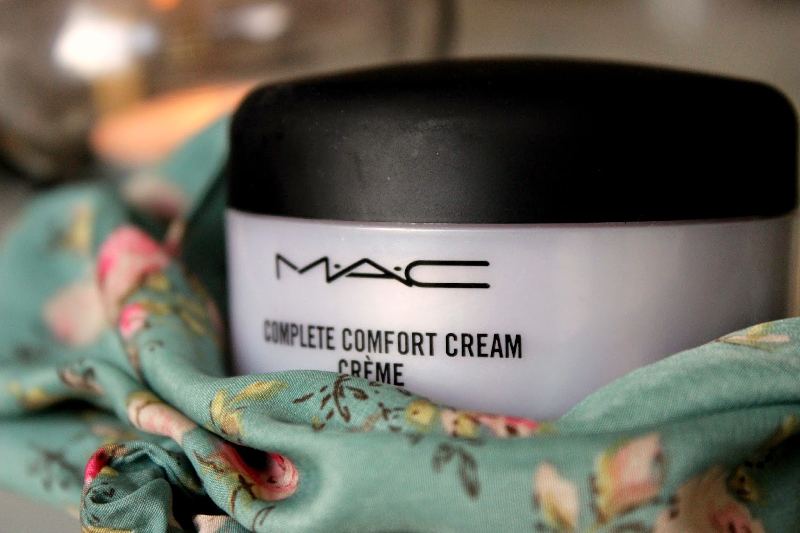 Sophie Lovelace Mac Complete Comfort Cream Review