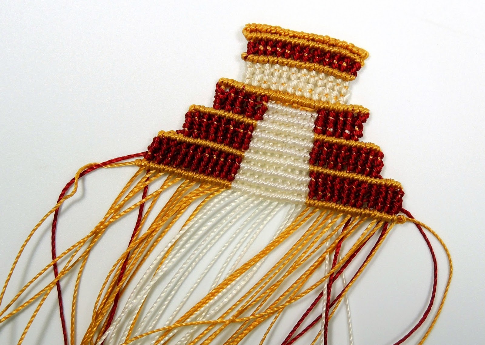 20151029_9.JPG (1600×1138) Bead weaving, Handmade jewelry designs, Beads