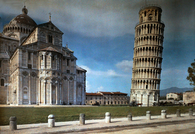Fascinating Historical Picture of Tower of Pisa in 1934 