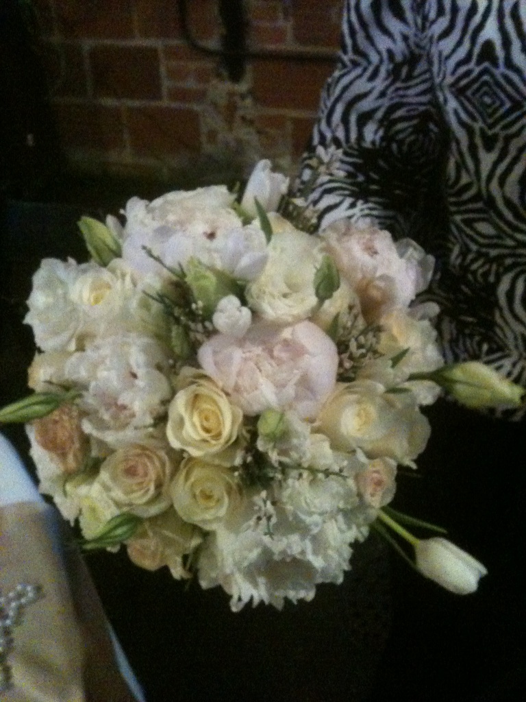 Serving Hands Weddings and Flowers Wedding Flowers