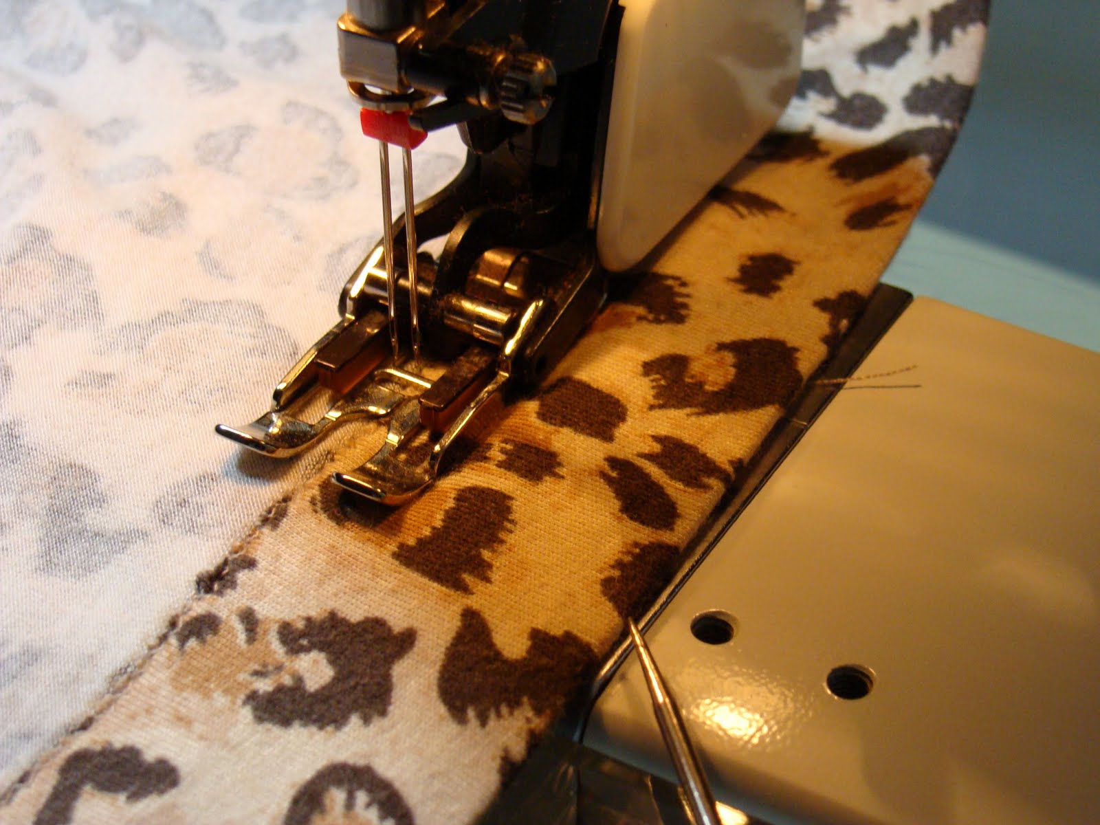 SewBarbie Hemming Knits with a Double Needle on your Sewing Machine