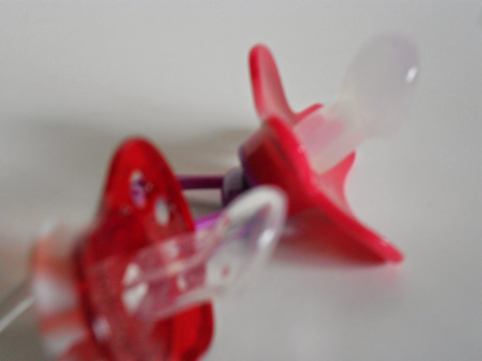 Difrax Let's Grow, ortho pacifier. Review  (Blu me away or Pink of me Event)