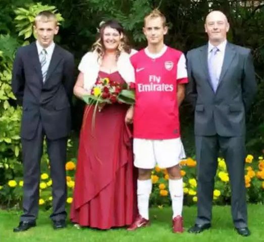 See Why this Arsenal Fan Got Married in a Full Arsenal Kit See Why this Arsenal Fan Got Married in a Full Arsenal Kit