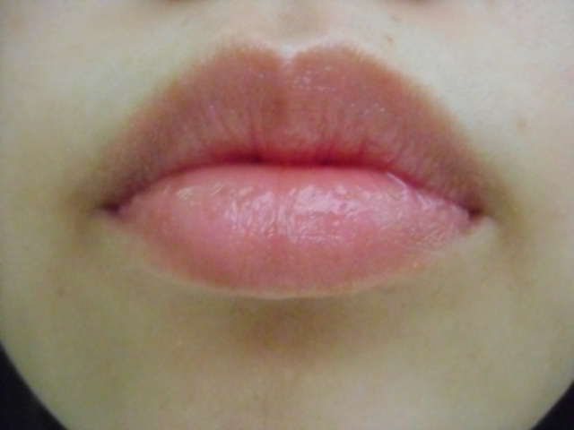 Lips without any product for comparison. Lips with Pixi Tink Tint (sky was