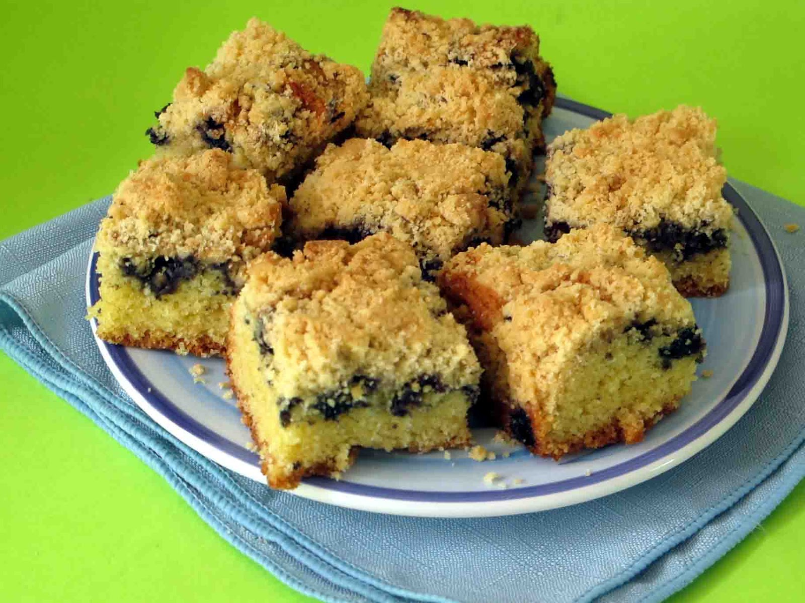 Shoot and Eat Blueberry Crumble Tray Bake