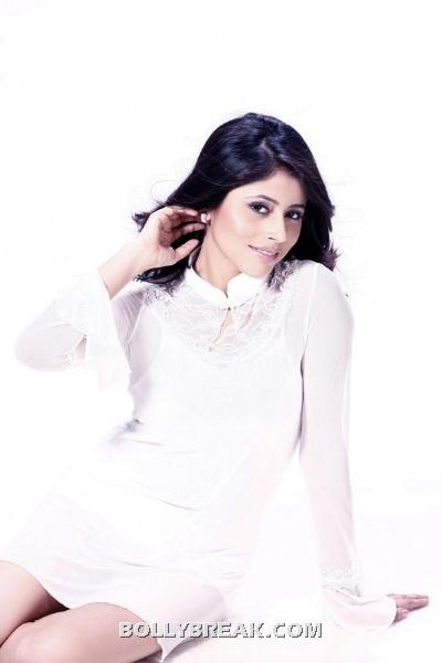 Swati Sharma in white dress - (3) - Swati Sharma hot Photo Gallery
