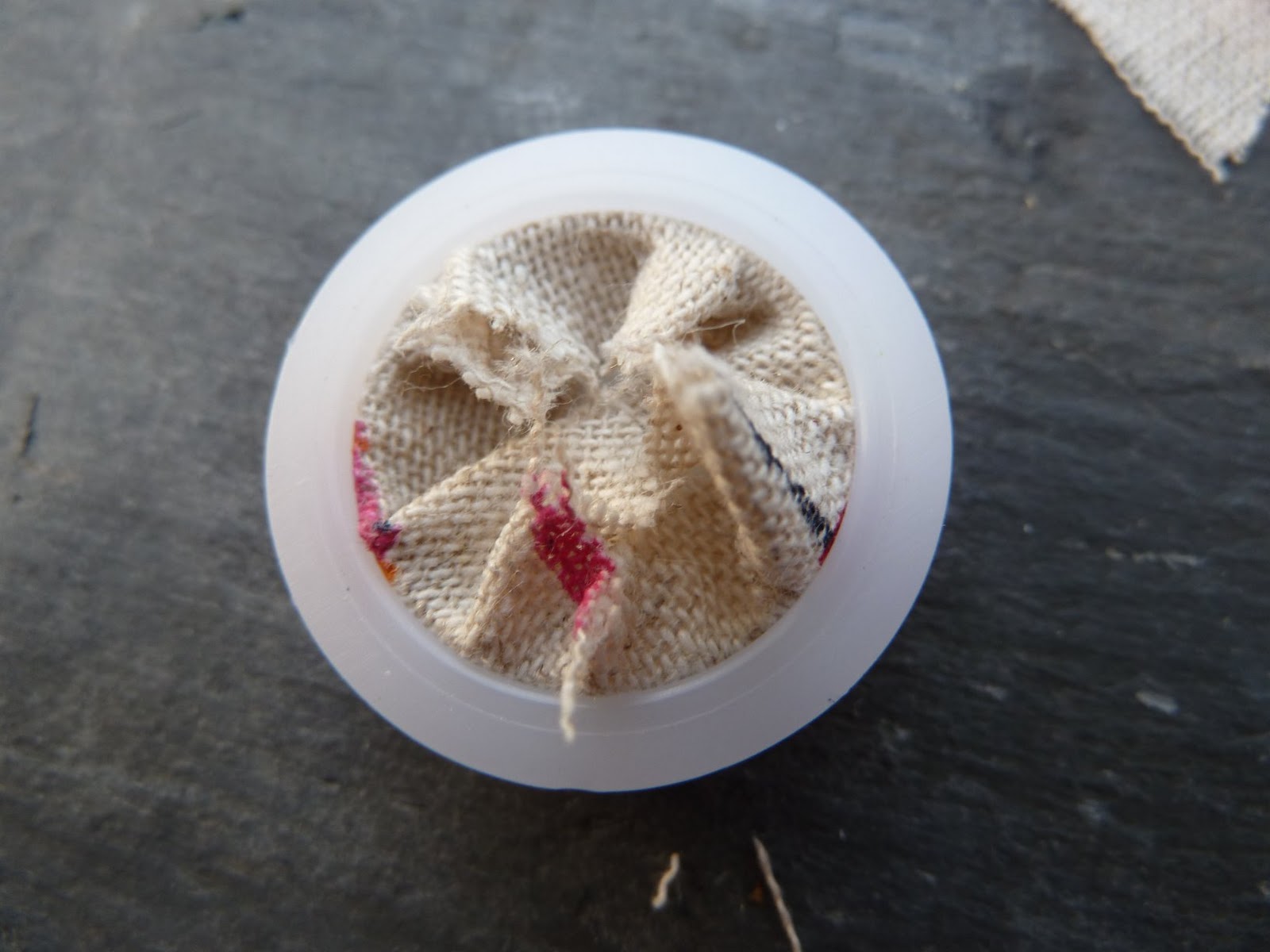 Jasmin Studio Crafts Make Your Own Buttons!