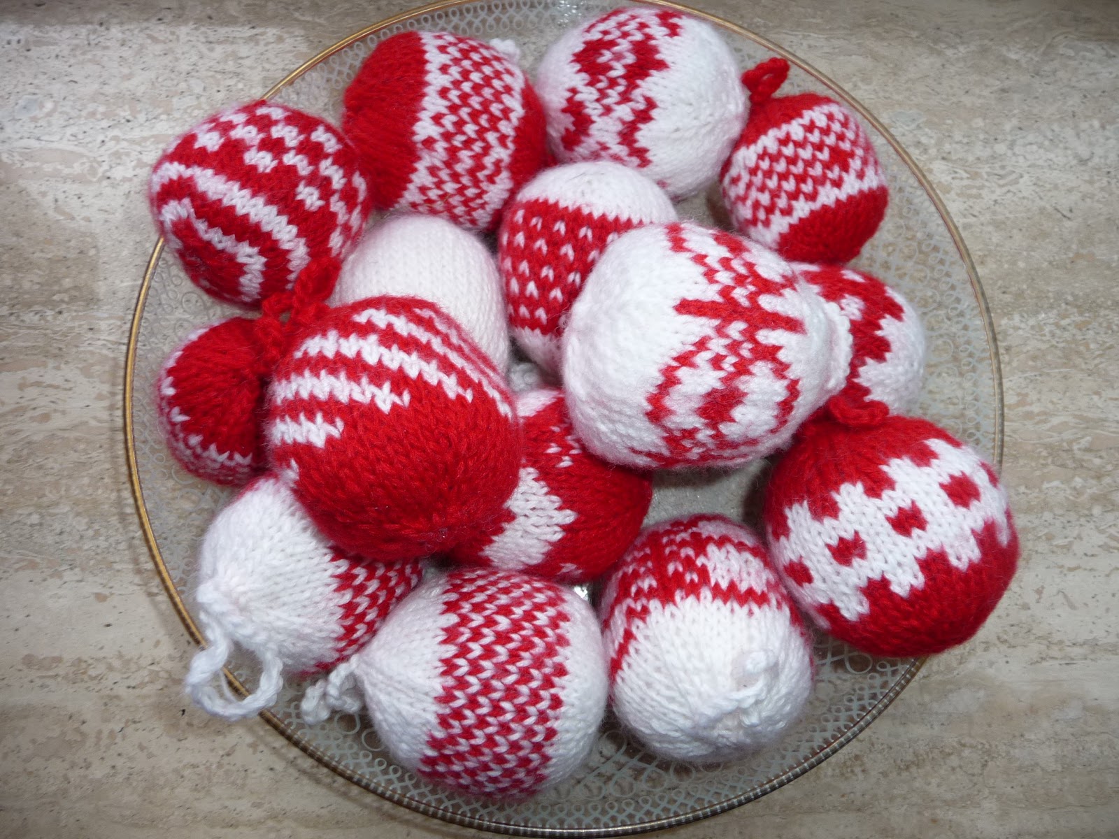 BLOG OVER HERMIES HOBBIES Gebreide Kerstballen