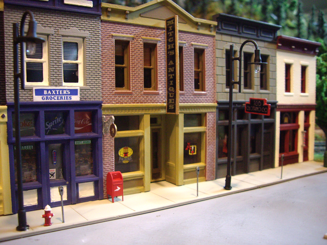 TY'S MODEL RAILROAD Layout Scenery Part III Downtown