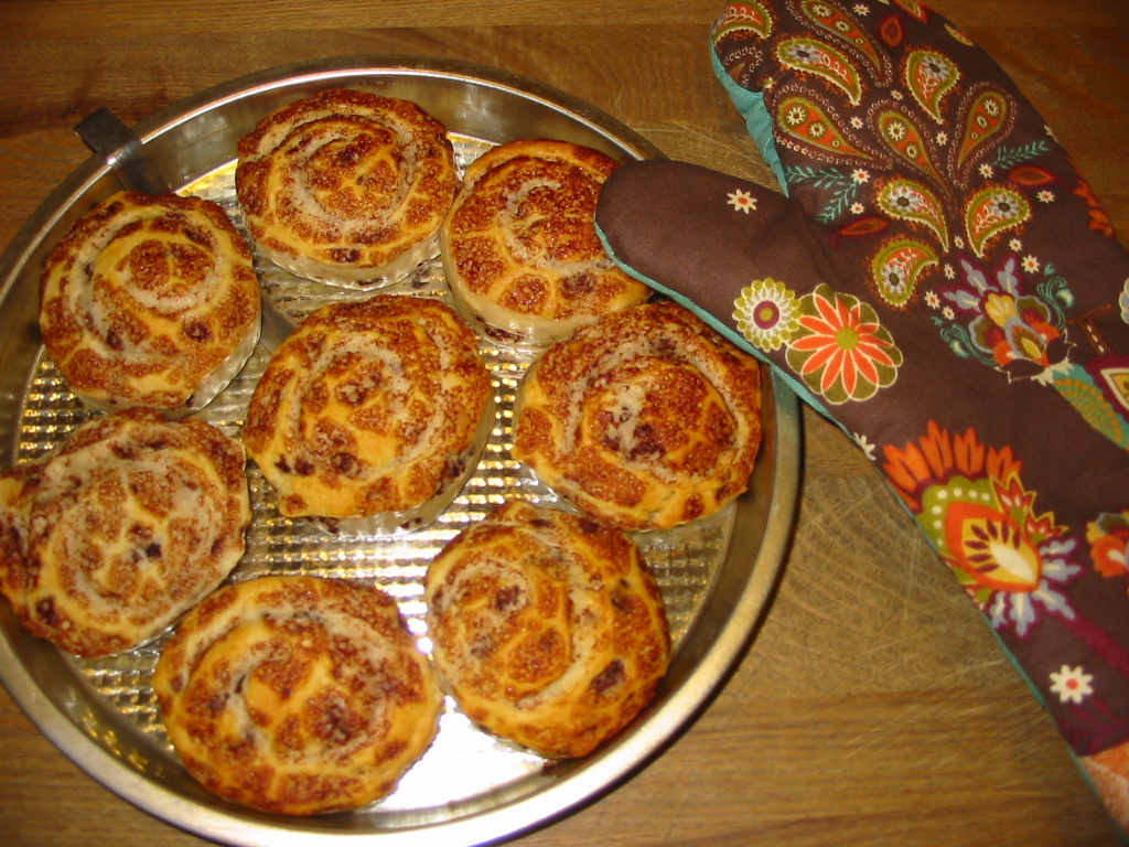 gold country girls Then And Now 95 Pillsbury Cinnamon And Orange Rolls