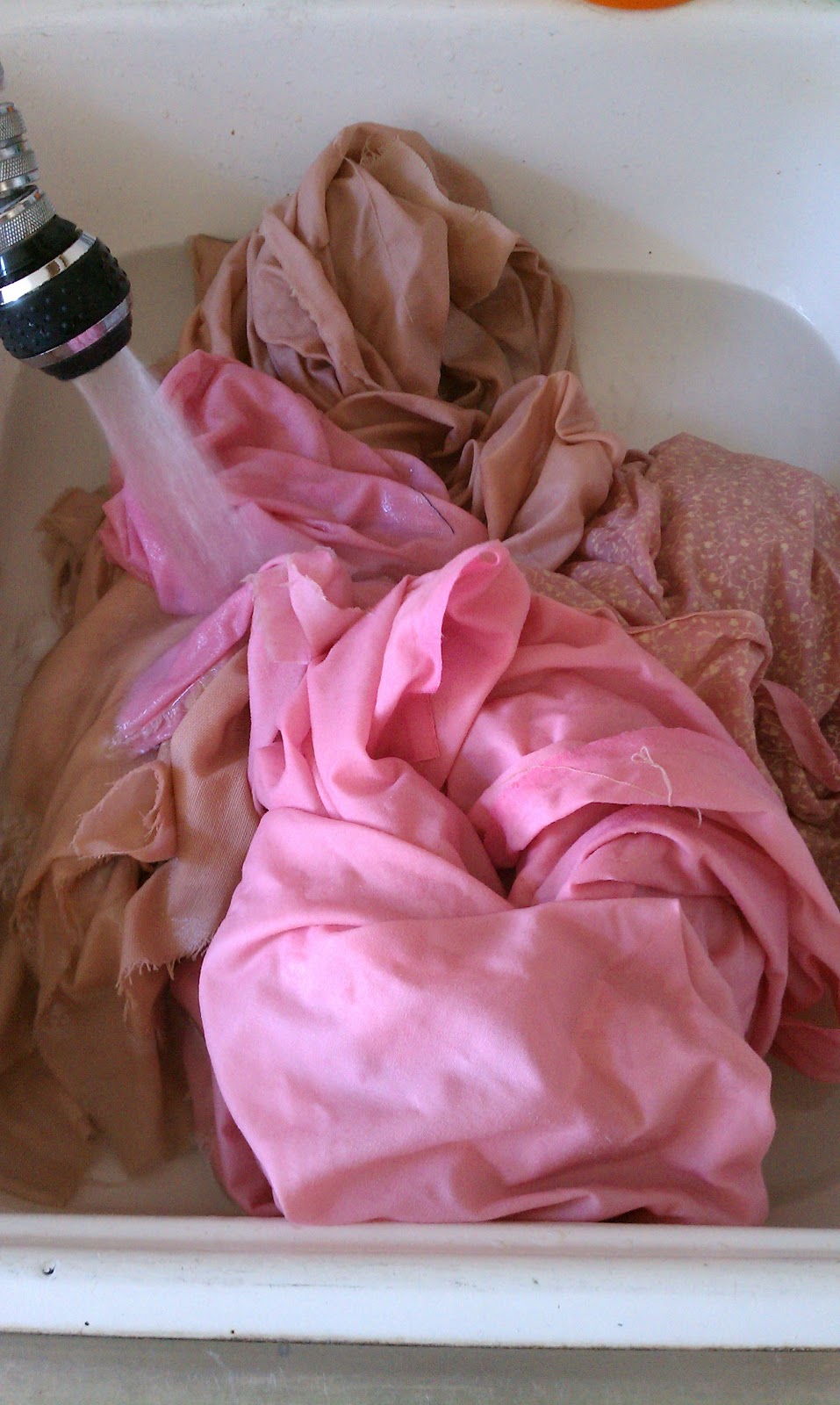 Make. Shop. Live. HowTo's Day Tea Dye Fabric