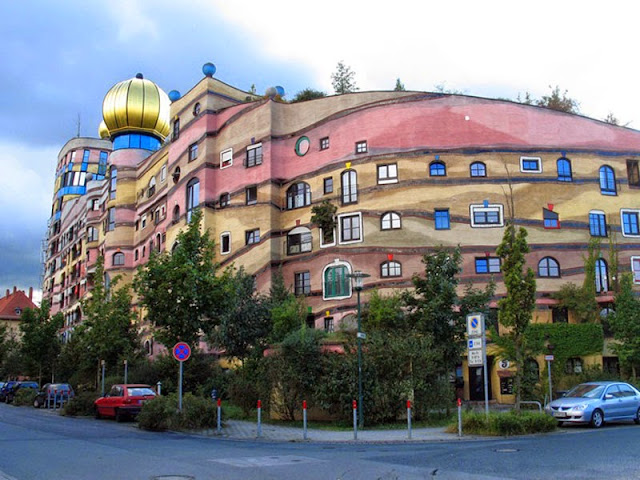 Top 13 World’s Strangest Buildings