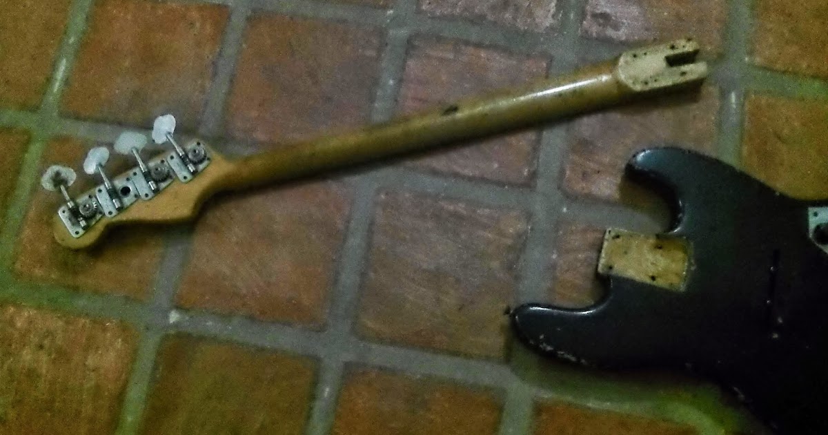 AKAOMI Broken neck old Fender jazz bass Restoring