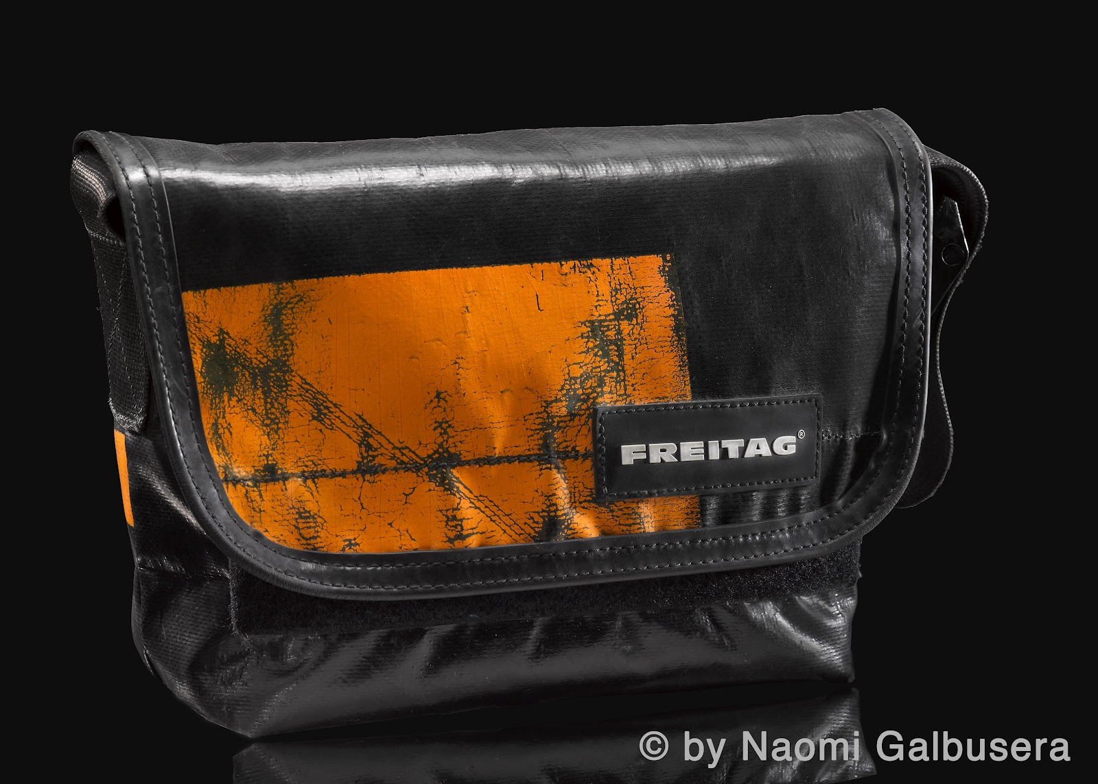 Naomi Galbusera Photography: Freitag Tasche &quot;schwarz auf schwarz&quot;