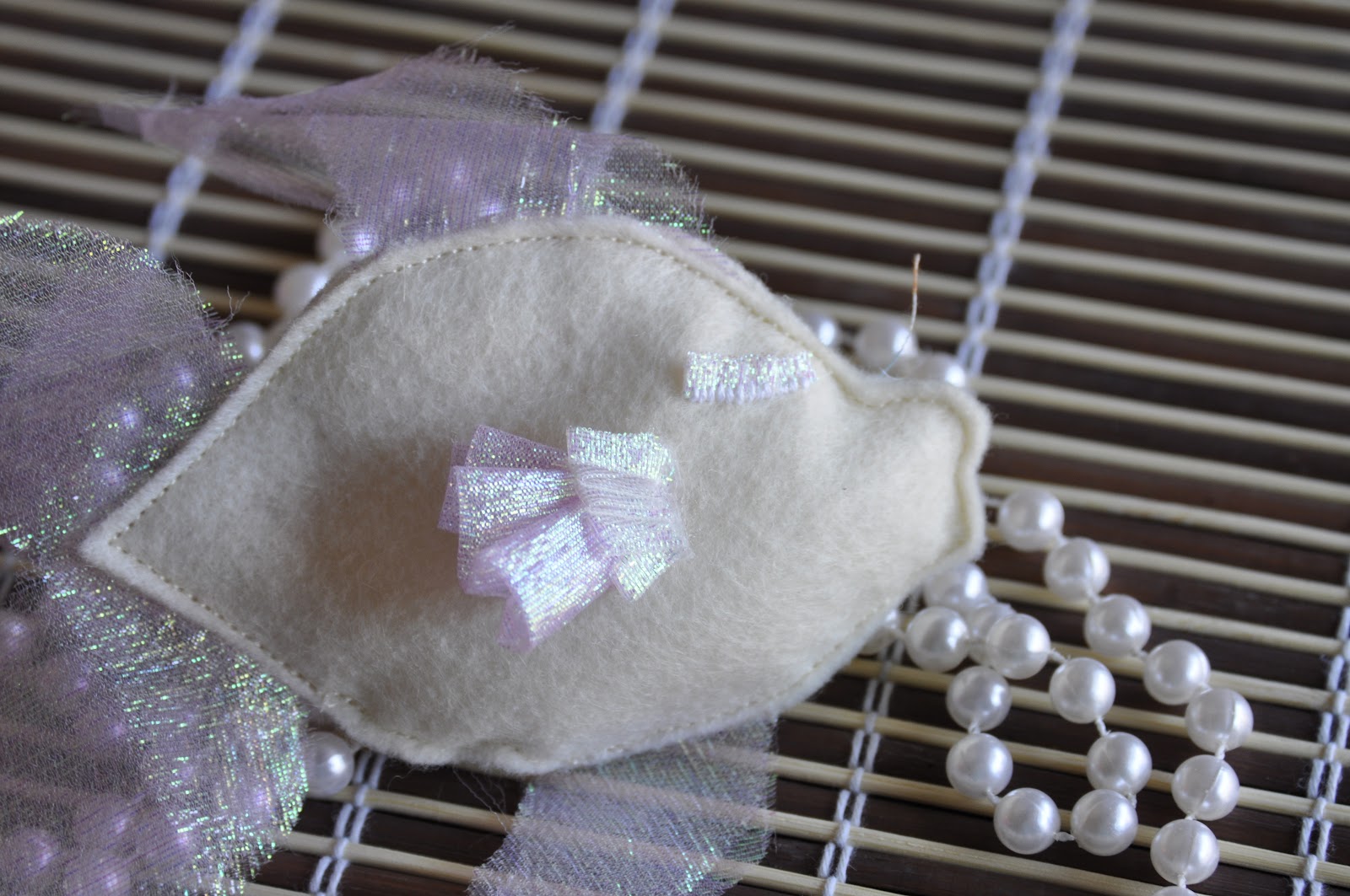 Dual Perspicacity Bean Bag Fish