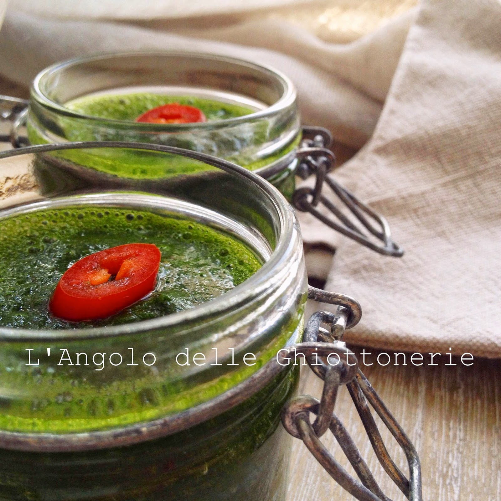 Gazpacho piccante di spinaci baby, kiwi e zenzero