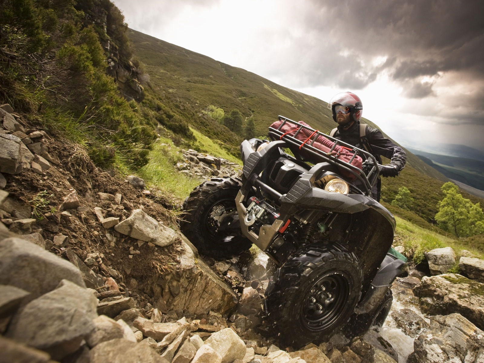 http://3.bp.blogspot.com/-Ku_p64tPLvs/TXBScIEUdRI/AAAAAAAABAo/TW6E3Q4ftpA/s1600/2009_Yamaha_Grizzly_700_FI_EPS_ATV-pictures_1.jpg