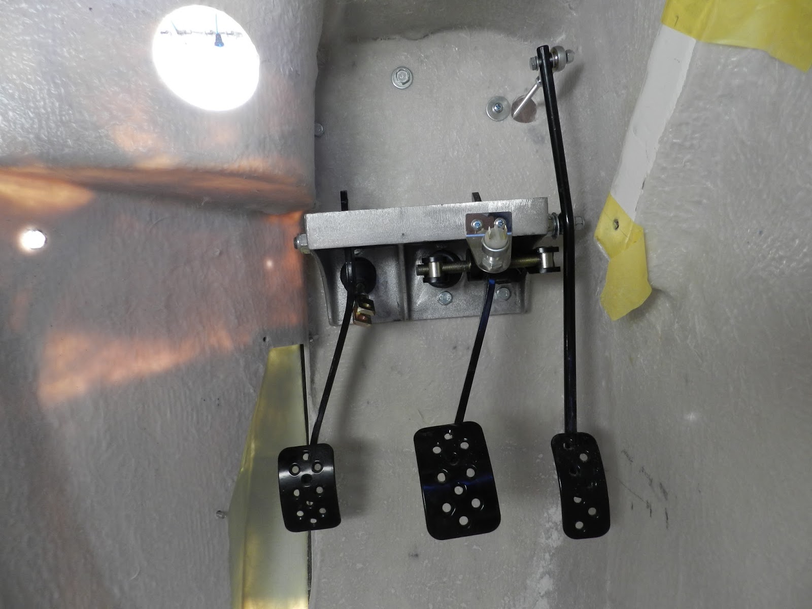 Building a Gardner Douglas 427 AC Cobra replica classic sports car