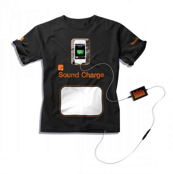 Orange T-Shirt Allows you to Charge Your iPhone [Video]