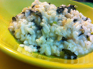 Risotto invernale con cavolo nero, porri e pinoli 