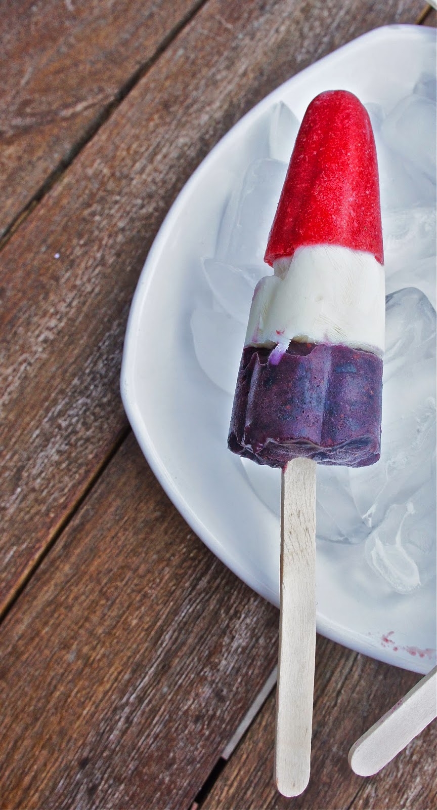 yums and loves Red, White, and Blue popsicles