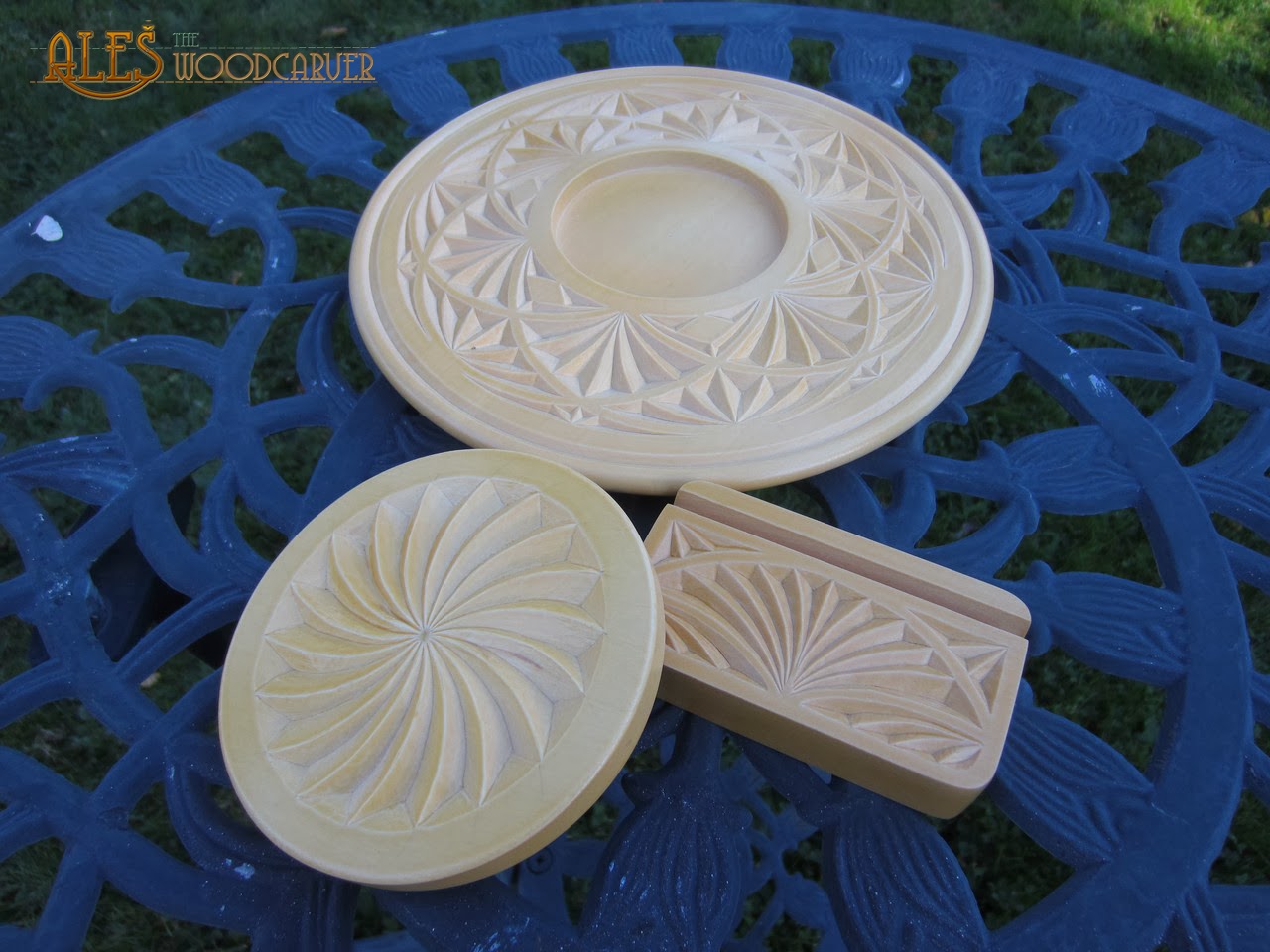 Ales the woodcarver Candle holder chip carving