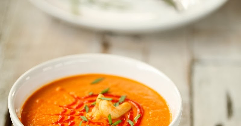 Spicy Tomato and Cashew Bisque