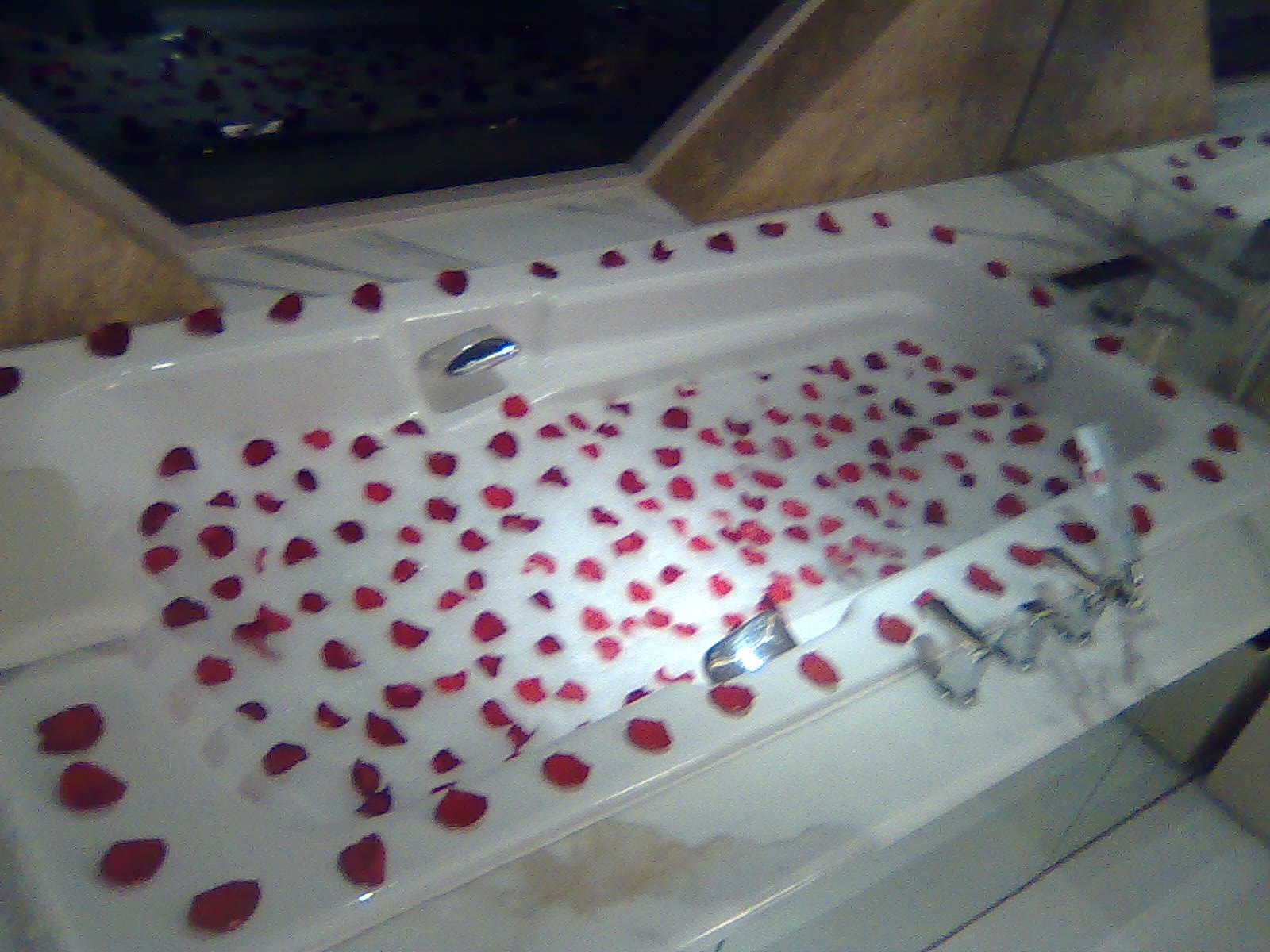 Bath With Roses
