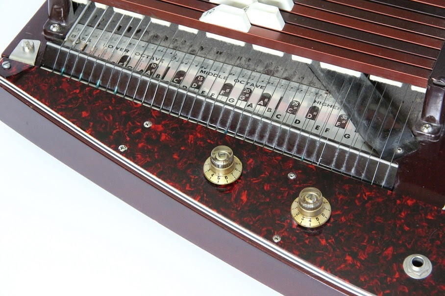 Travelogue, by Jon Sonnenberg The ChromAHarp Electric Autoharp