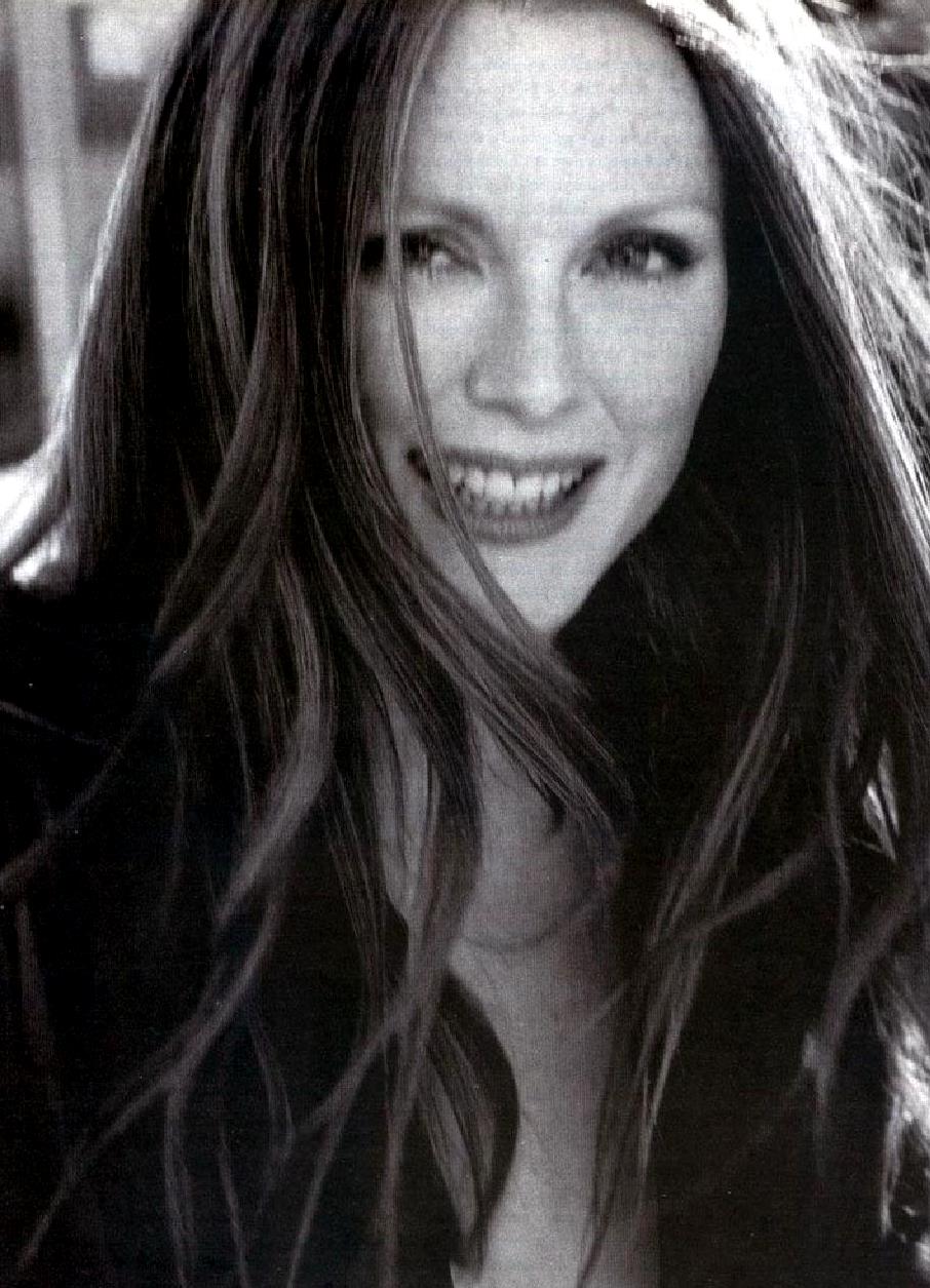 Julianne-Moore31360.jpg