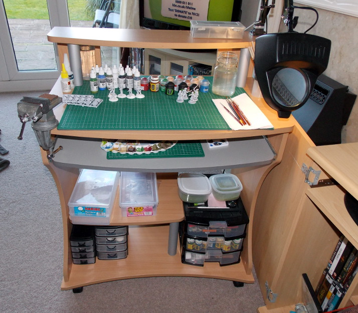 Miniatures for Roleplaying New Painting Table