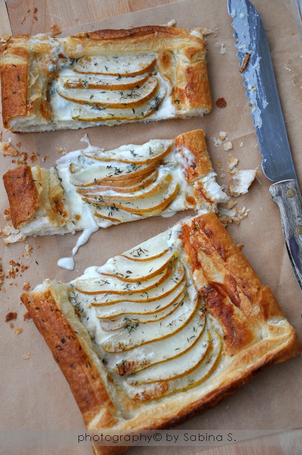 Cucinare Con Una Coperta Di Lana Due bionde in cucina: Sfoglia con pere e gorgonzola