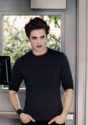 Robert Pattinson Edward Cullen on Robert Pattinson Cumple 25 Primaveras