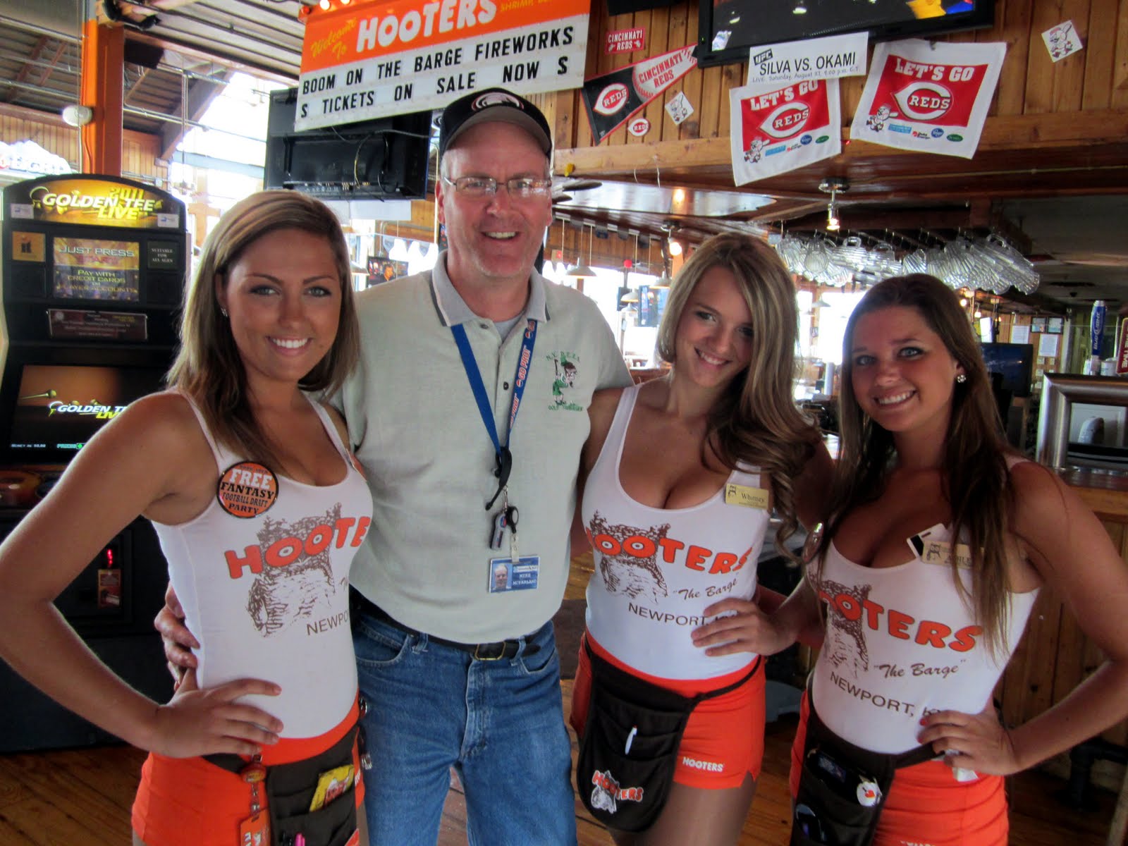 What's For Lunch? Newport Hooters