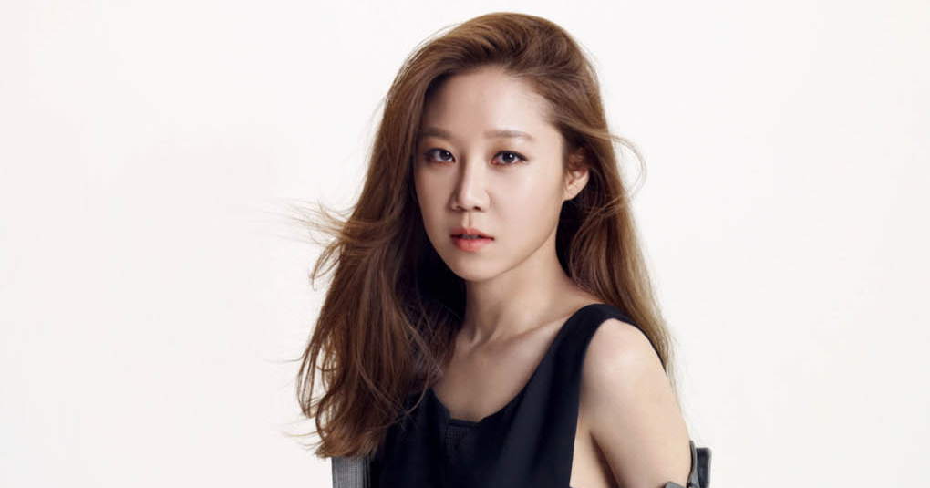 twenty2 blog Gong Hyo Jin in Elle Korea March 2015 Fashion and Beauty