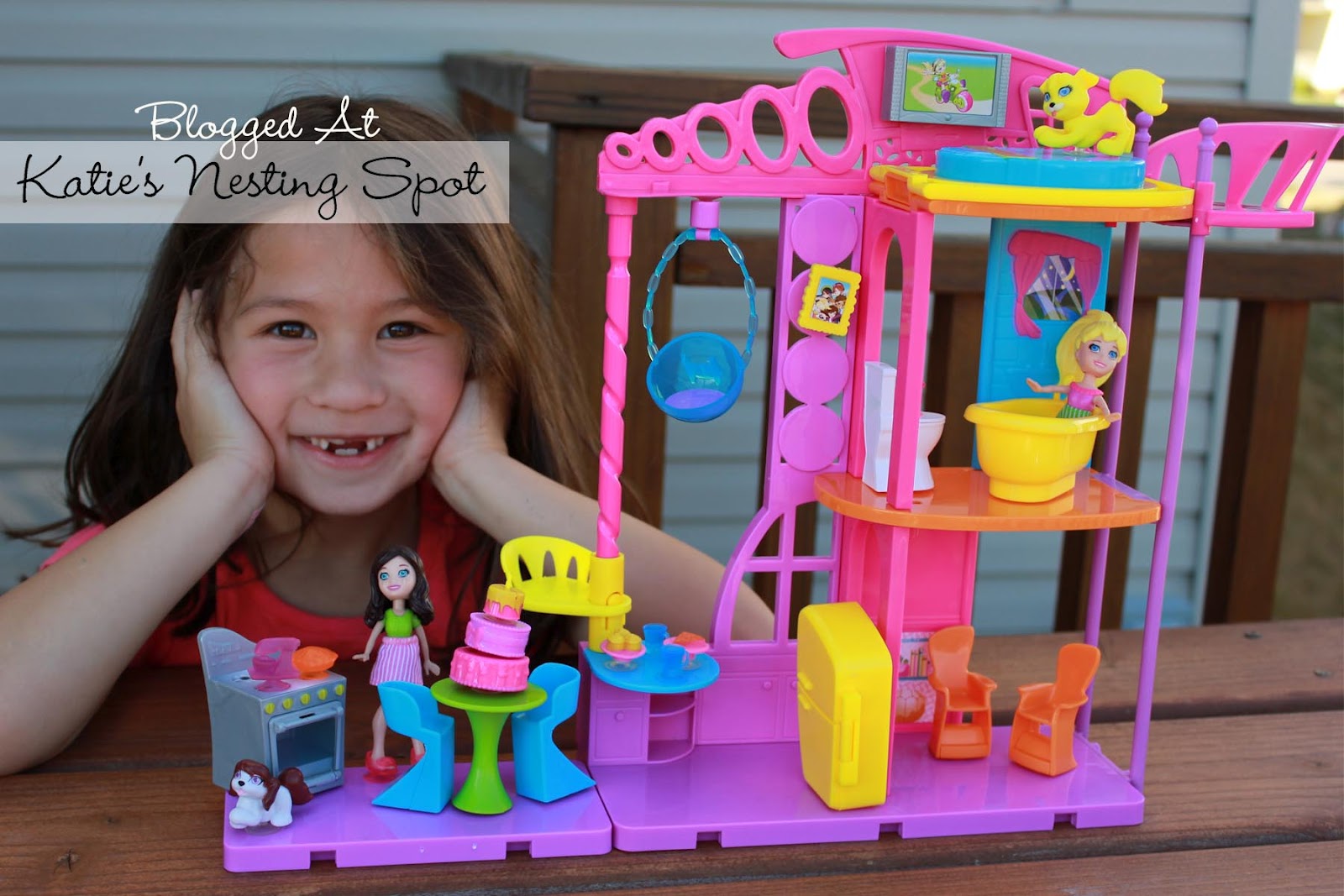 Katie's Nesting Spot: Polly Pocket Playtime Pet Shop Play Set