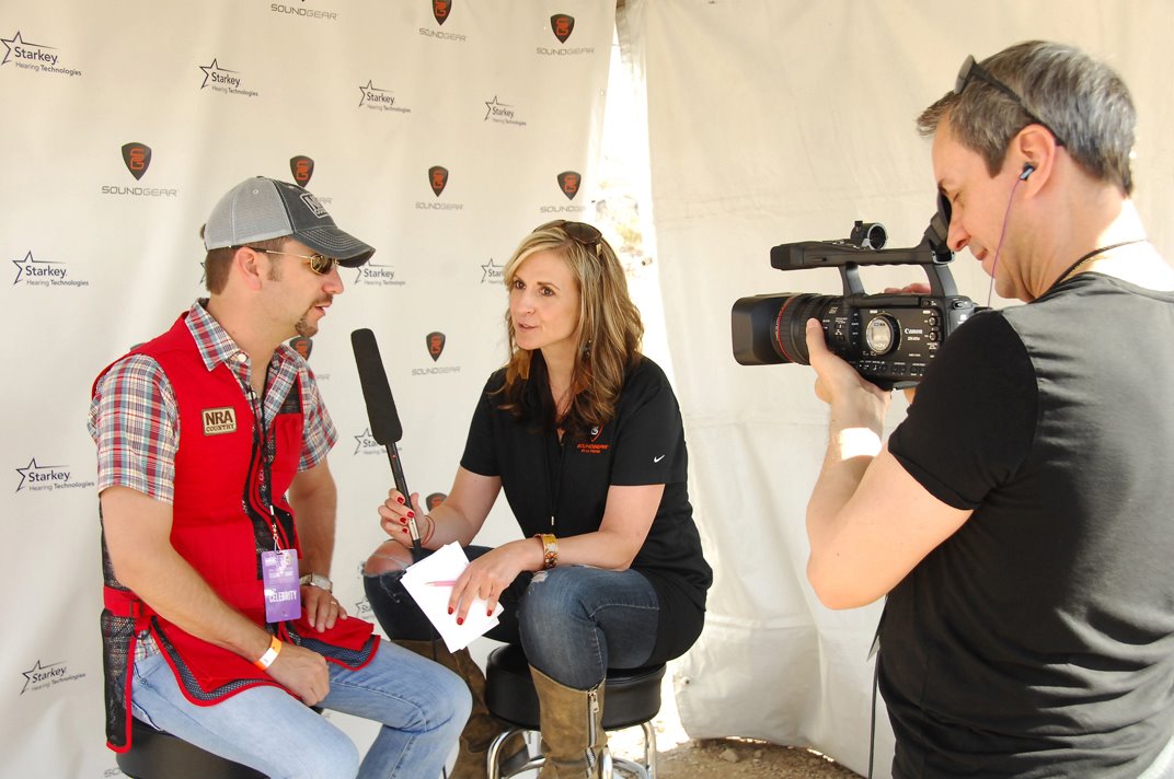 THE APPRECIATION OF BOOTED NEWS WOMEN BLOG : donna valentine