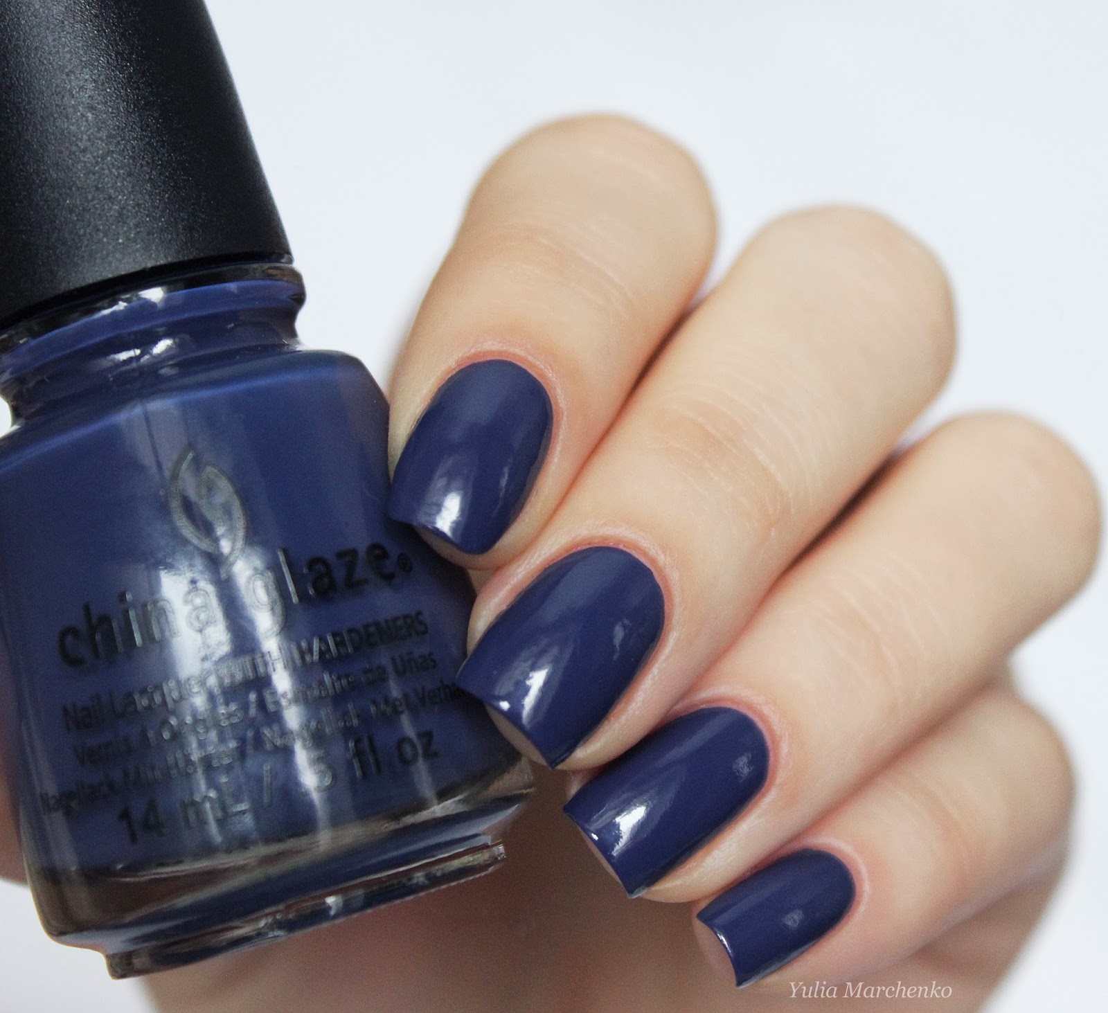 Дневники Лакоманьяка: China Glaze - Queen B