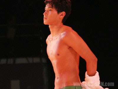 Pinoy Hunks: Swimmer turned actor Enchong Dee goes Shirtless