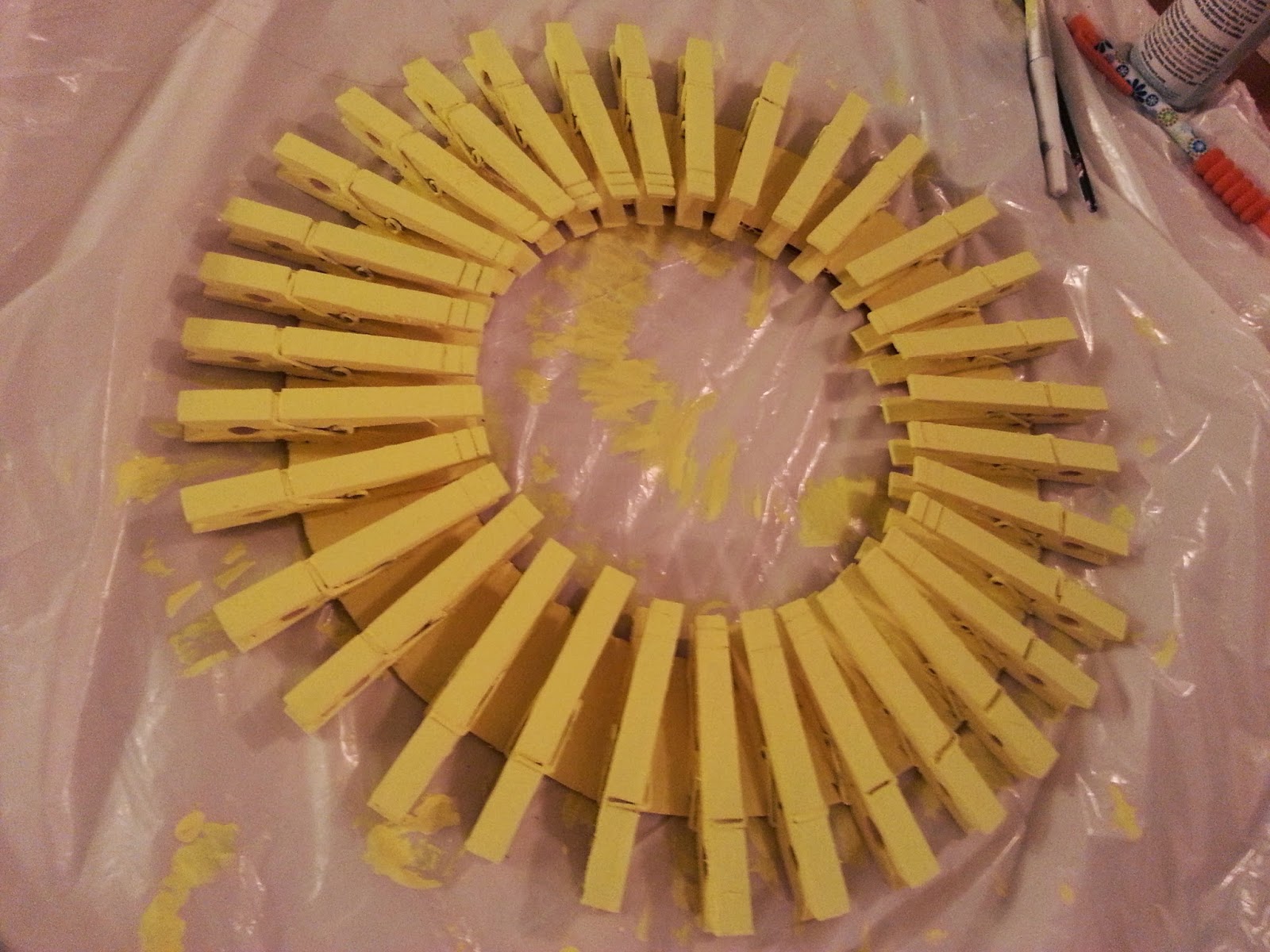 Upcy DIY 'You Are My Sunshine' Spring/Easter Wreath