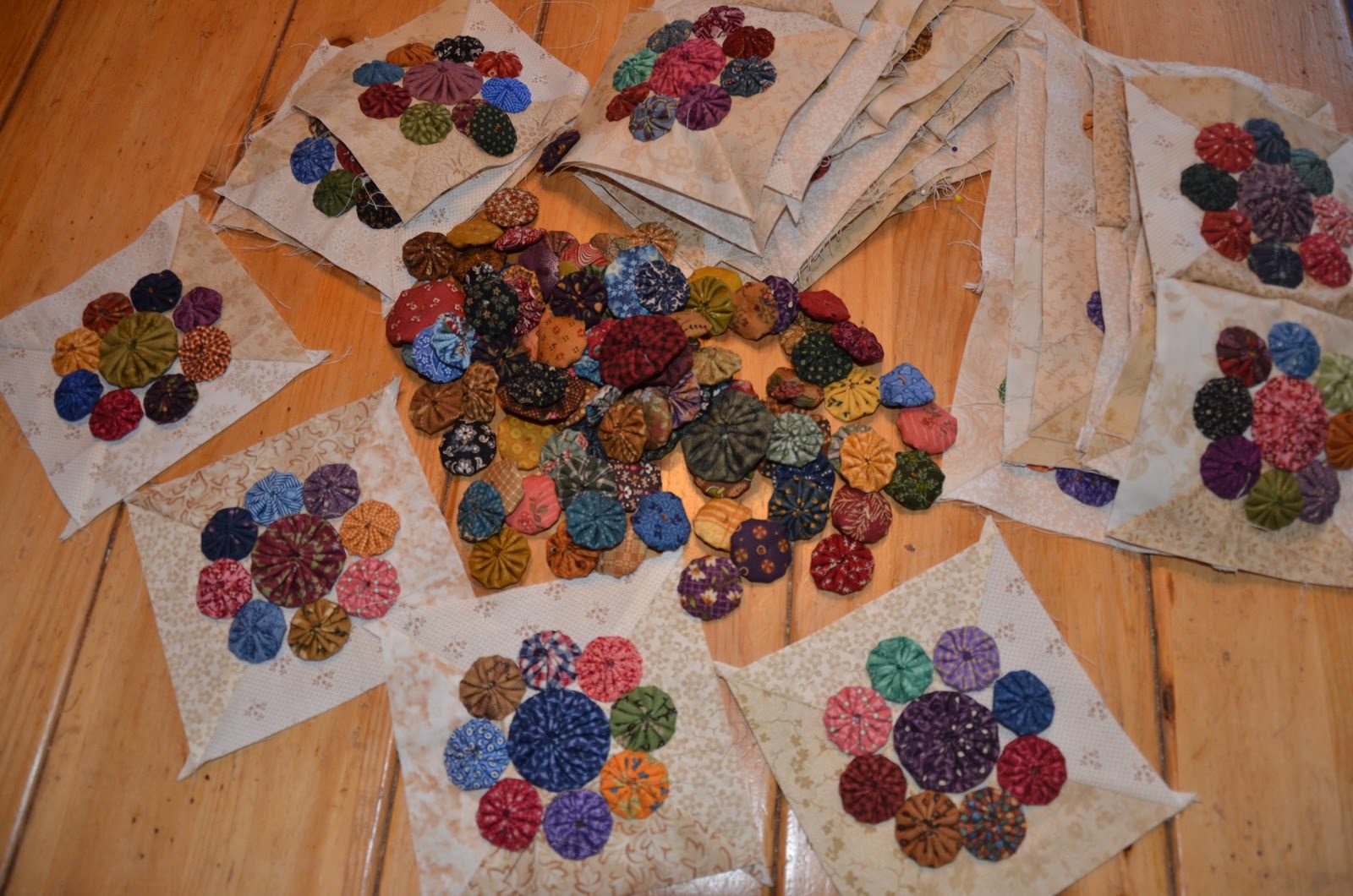 Sew'n Wild Oaks Quilting Blog Wagon YoYo Quilt