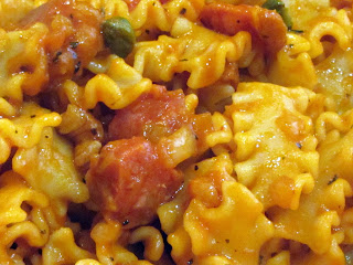 Pasta Con Chorizo, Alcaparras Y Nueces
